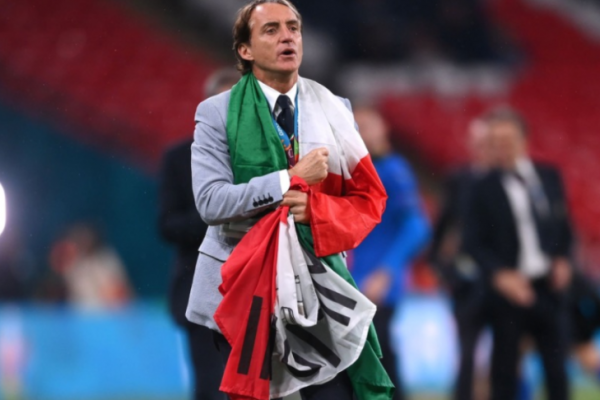 "Mancini" pays tribute to his team