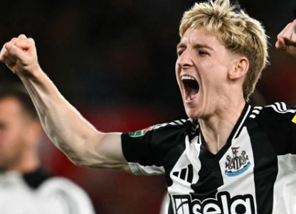 Heskey backs Reds to sign Gordon if Diaz moves